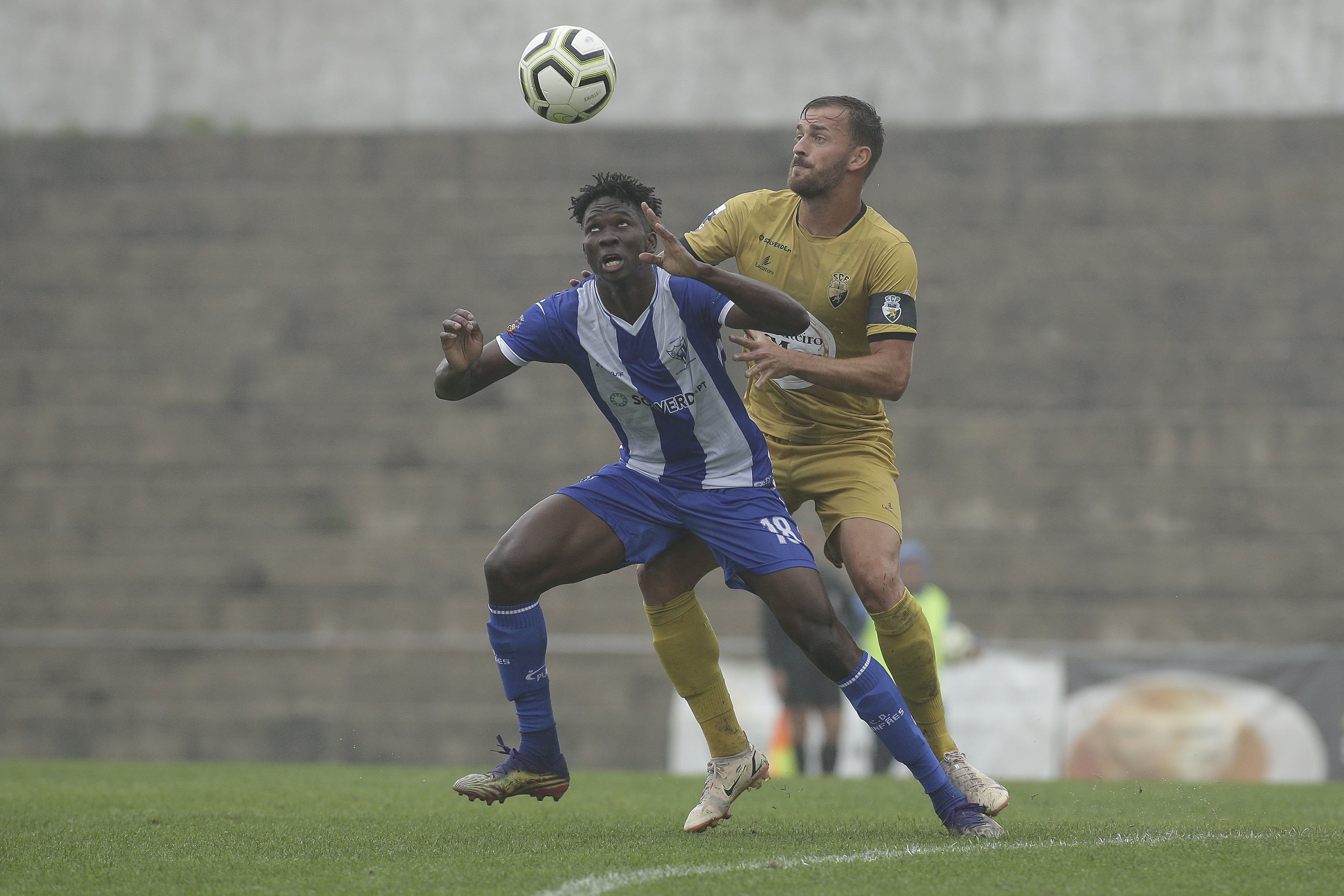 Resumo: Feirense 0-2 Santa Clara - Liga Portugal SABSEG