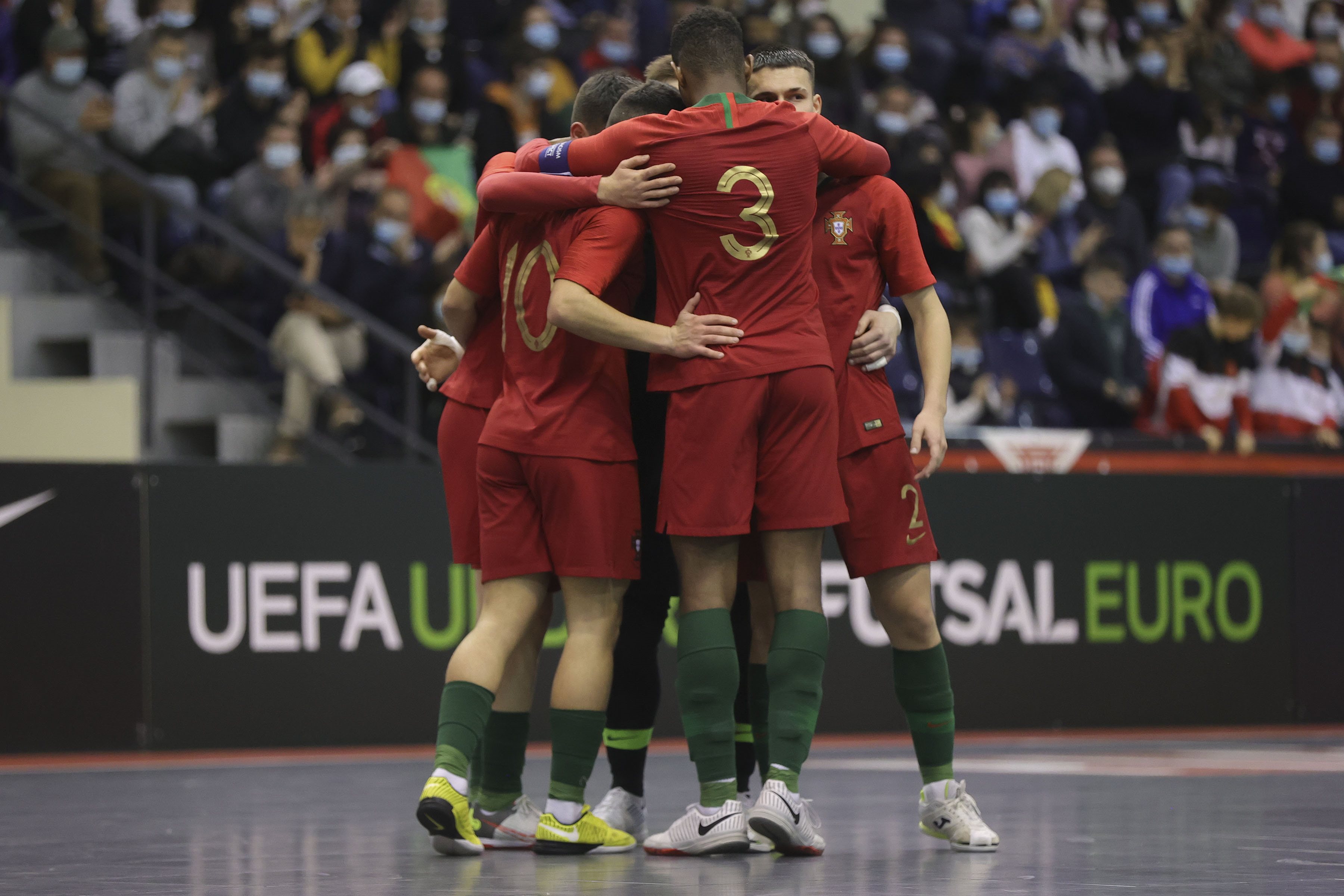 Seleção Nacional de Futsal Feminina defronta Ucrânia em Rio Maior