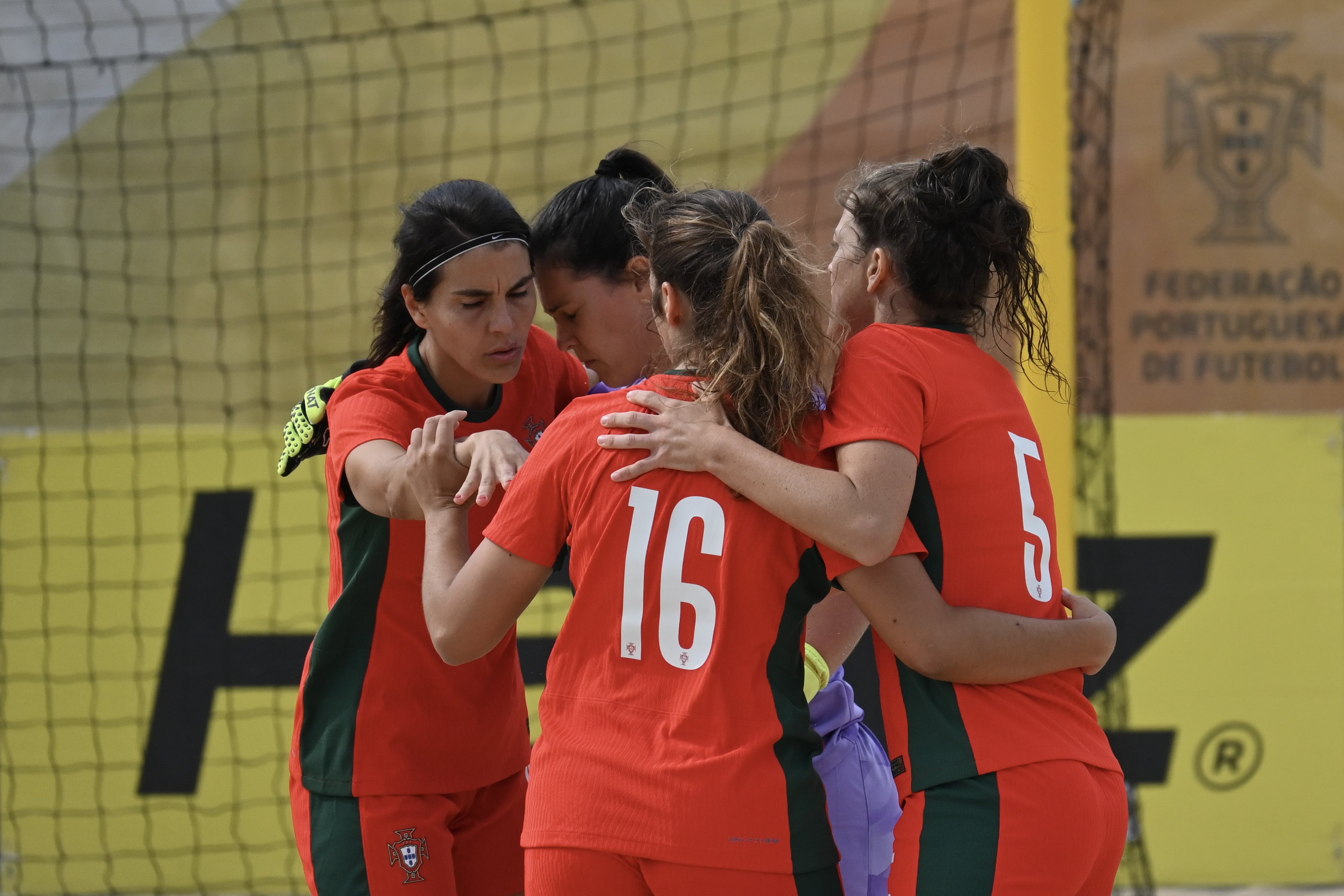 Portugal-Ucrânia bate recorde de assistência em jogo da Seleção feminina -  TVI Notícias